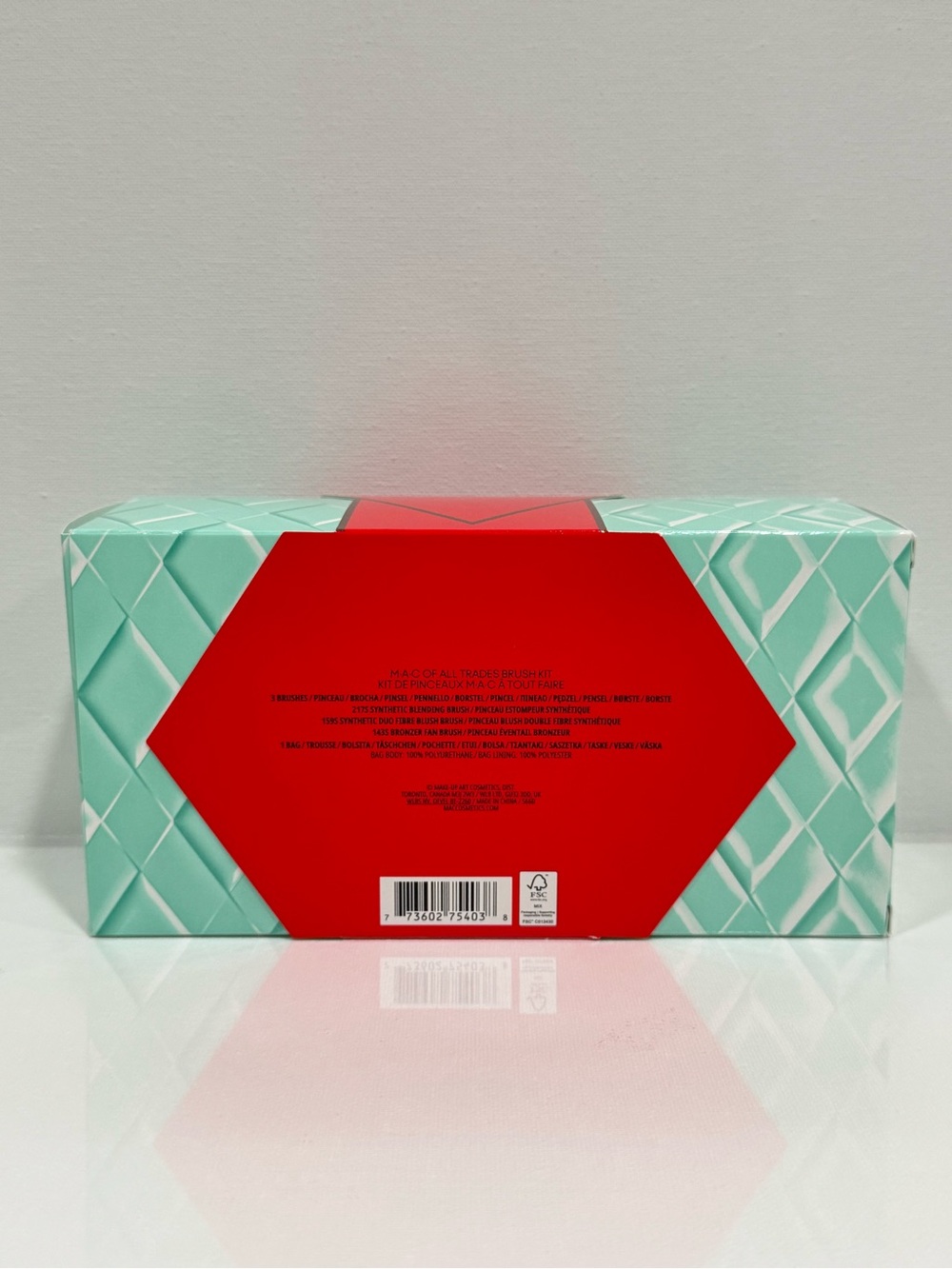 MAC 4-Piece All Trades Makeup Brush Gift Set – Holiday Exclusive New In Box - Picture 3 of 5